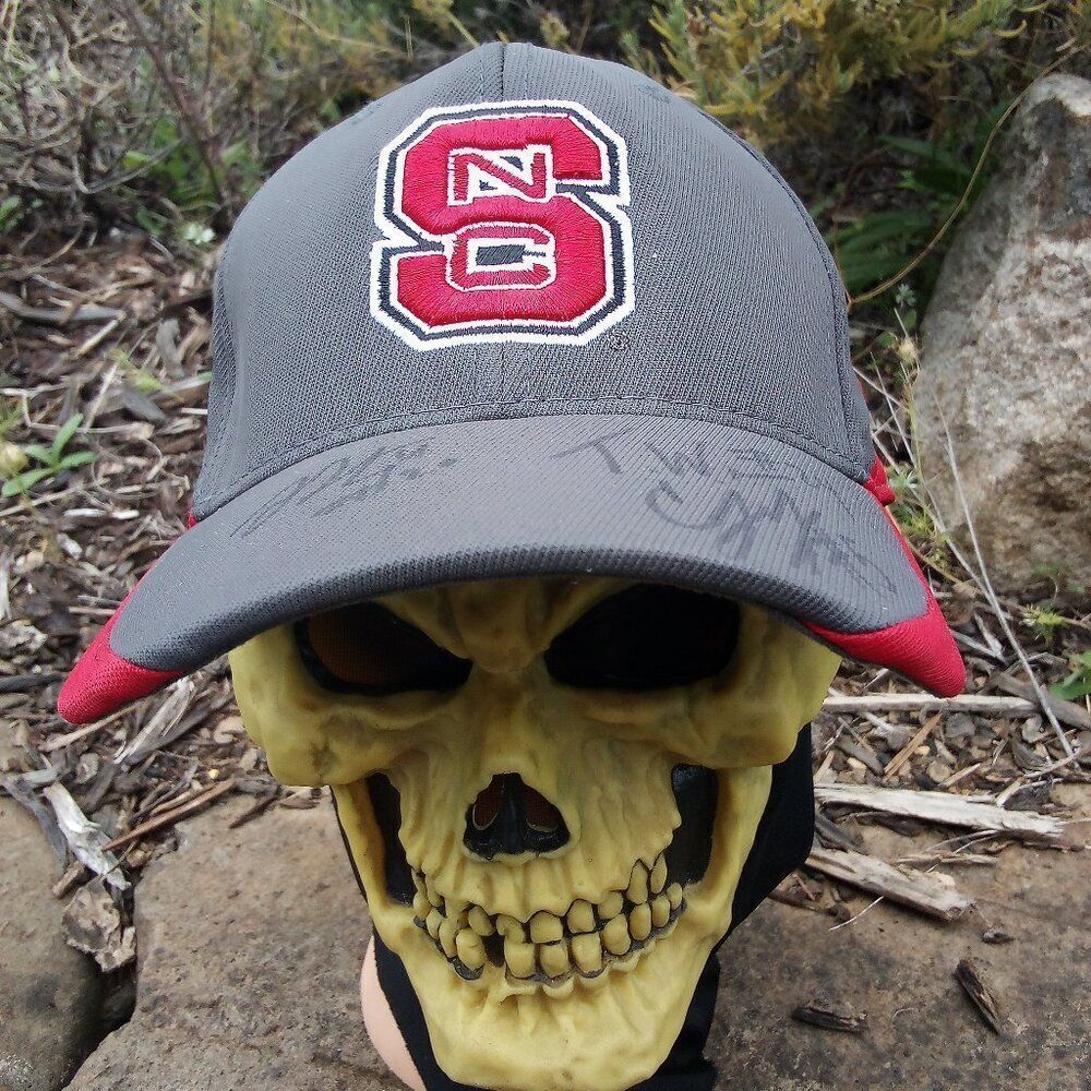 Top Of The World North Carolina State Wolfpack One Fit Hat Autographs